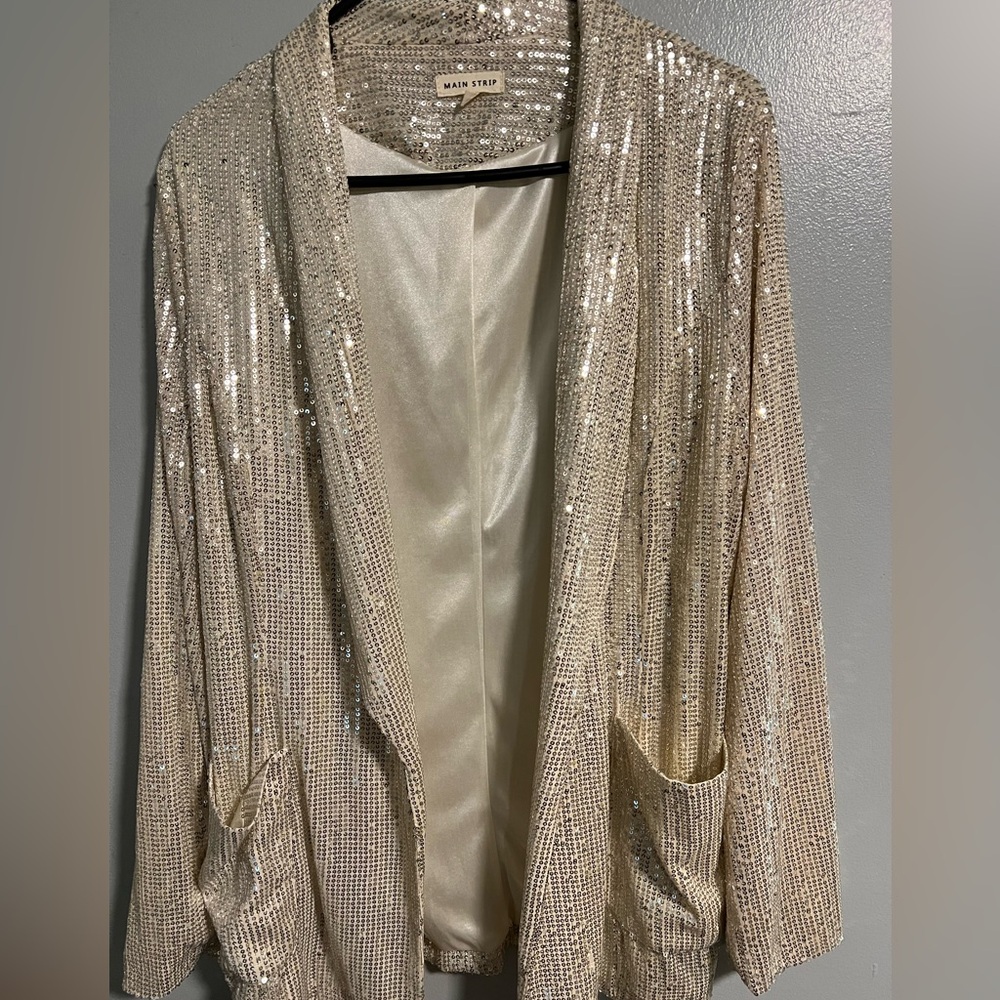 Main Strip Women’s Champagne Sequin Blazer